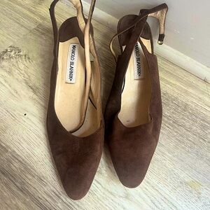Manolo Blahnik Brown Suede Sling Back Pumps Kitten Heels Euro 39 /US 8.5